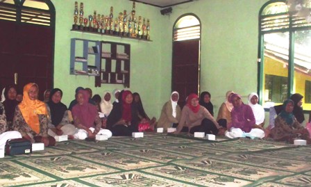 Penyuluhan Koperasi Syariah bagi Masyarakat Wukirsari